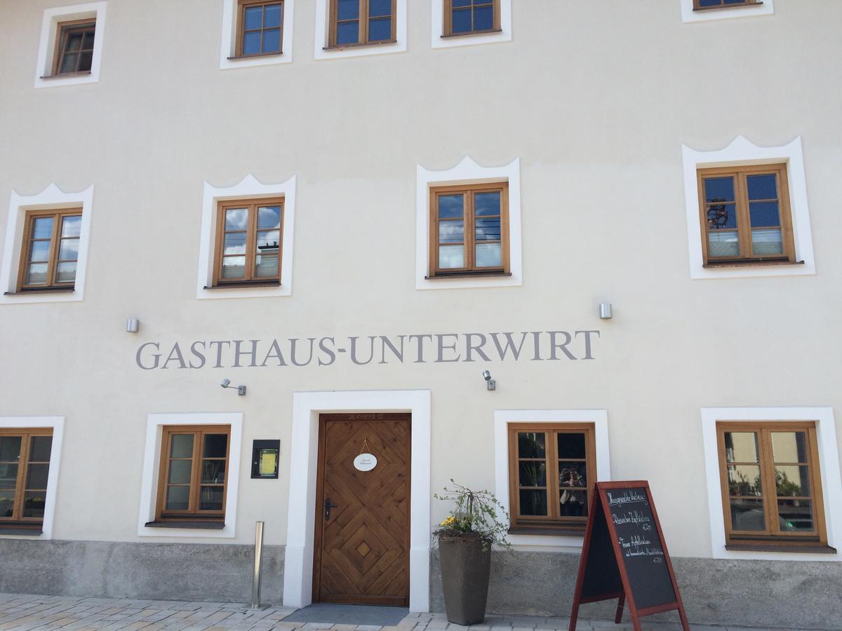 Gasthaus Unterwirt Fridolfing 外观 照片